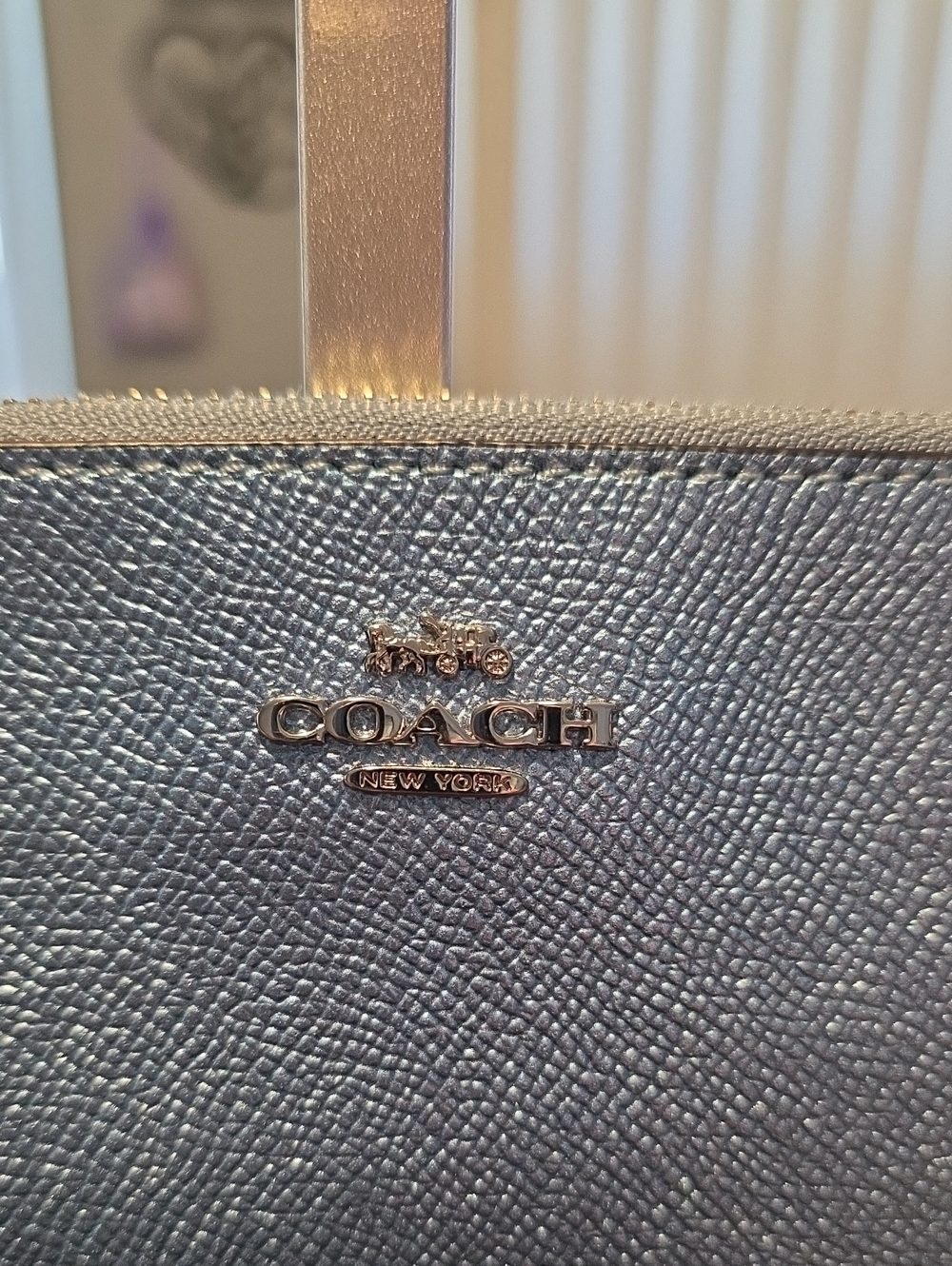 NWOT Coach Mini Lillie Carryall w/ Metallic Wristlet - Picture 10 of 11